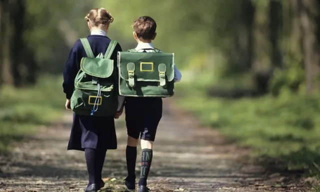 Decalogo per la salute della schiena nei bambini e negli adolescenti 