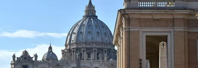 Il Vaticano benedice la sedazione profonda e incoraggia la pratica delle cure palliative 